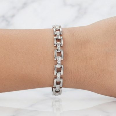 Pulseira com zirconias cristal.