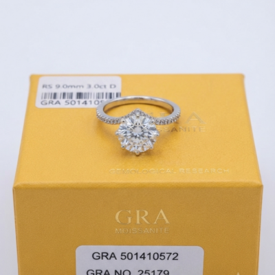 Anel moissanite, 9mm 3ct. Regulável.